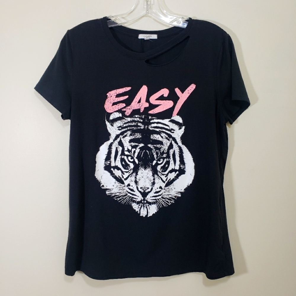 Maurices easy tiger graphic open neck short sleeve shirt woman's size me… - Picture 2 of 7
